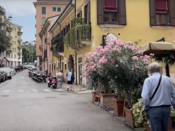 Snapshot of a city street in Orvieto