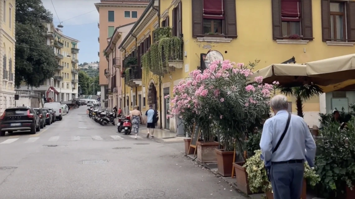 Snapshot of a city street in Orvieto